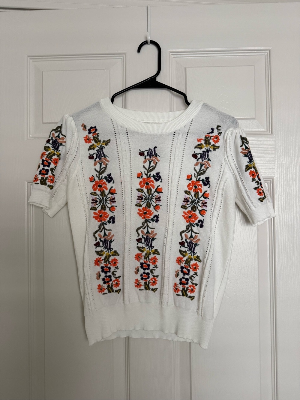 White Floral Embroidered Short Sleeve Knit Top - Women